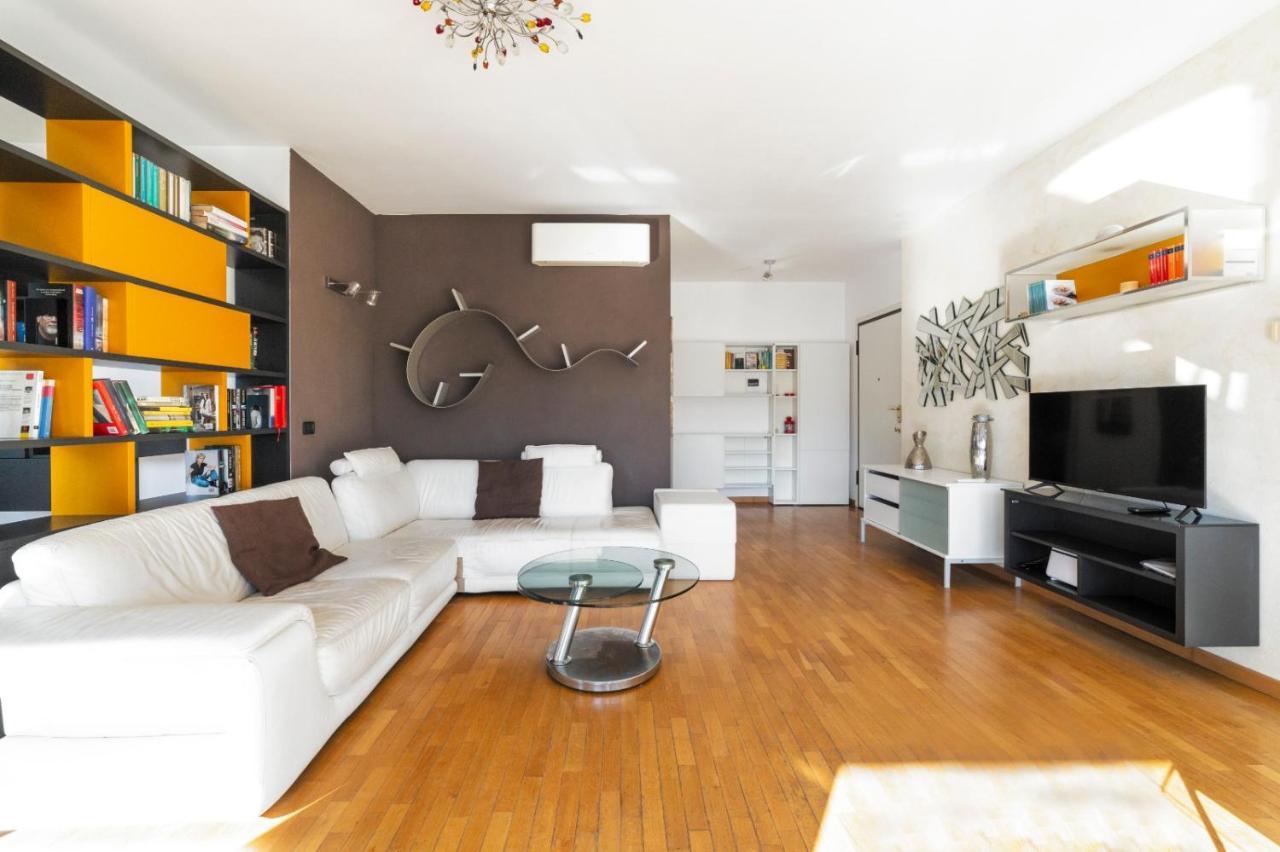 Milano Rogoredo Apartment With Garage Luaran gambar