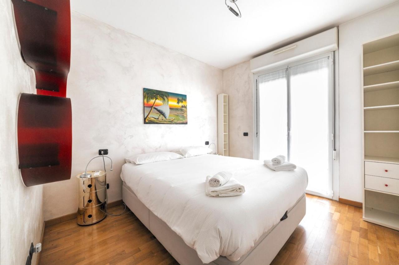 Milano Rogoredo Apartment With Garage Luaran gambar